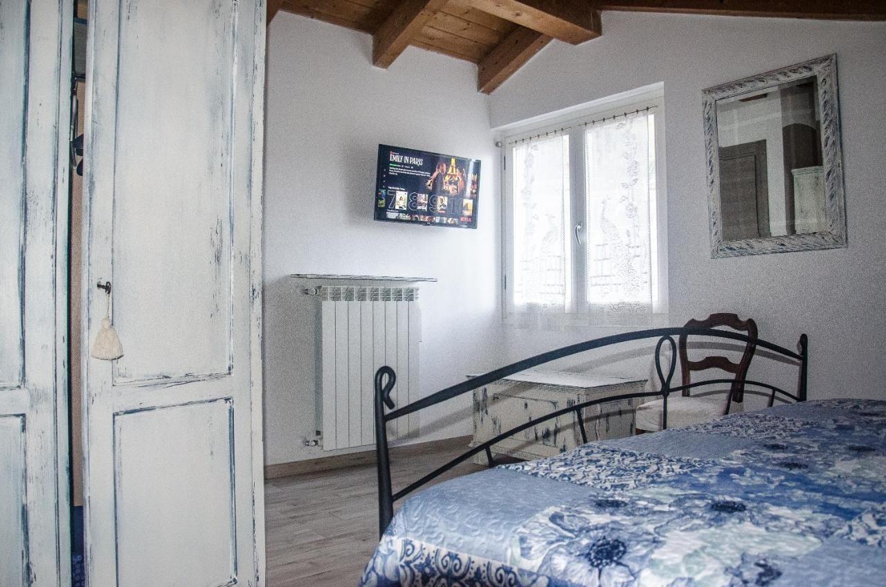 Anma Cottages The Secret Garden Pianello Del Lario Exterior photo