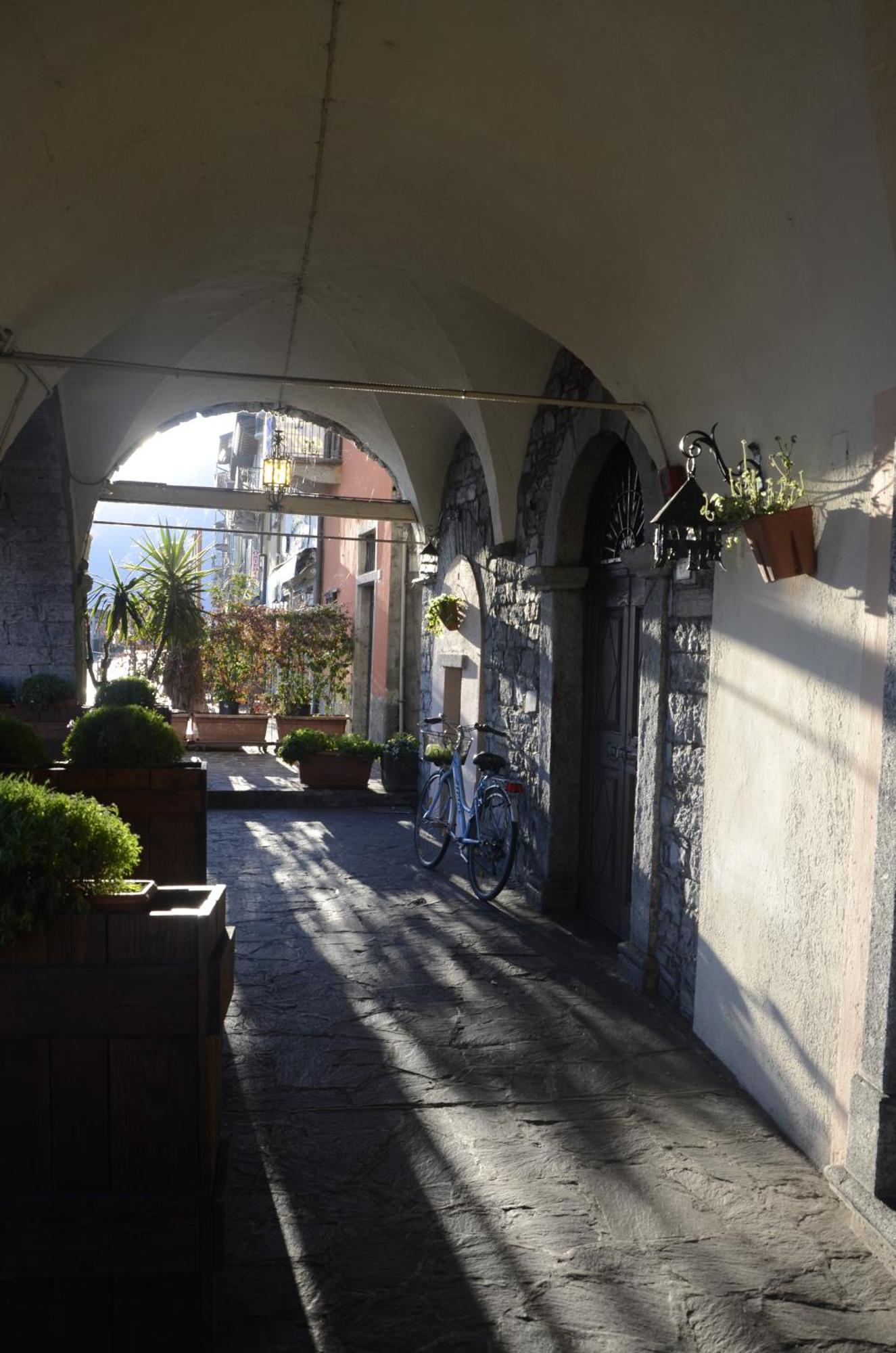 Anma Cottages The Secret Garden Pianello Del Lario Exterior photo