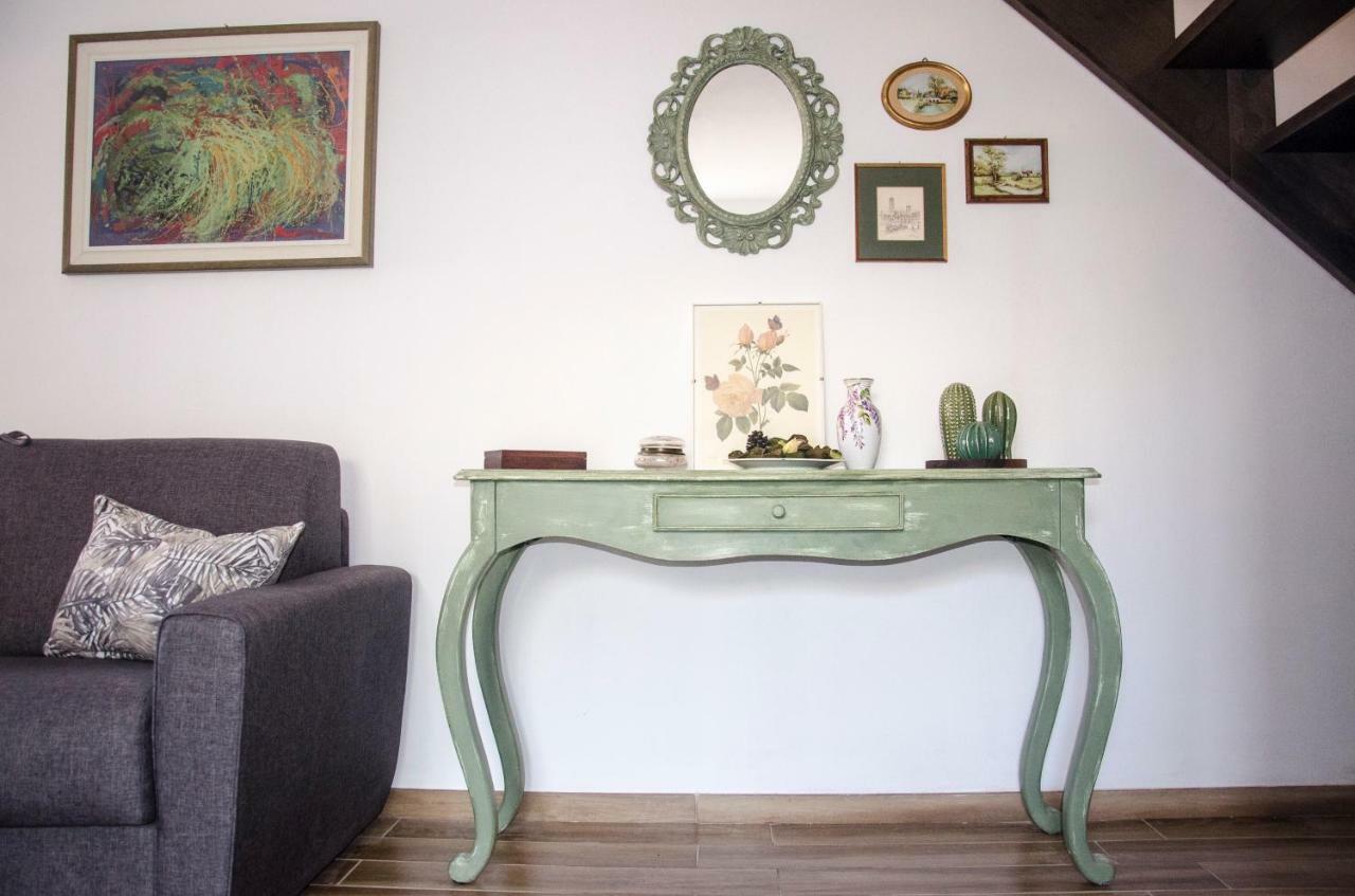 Anma Cottages The Secret Garden Pianello Del Lario Exterior photo